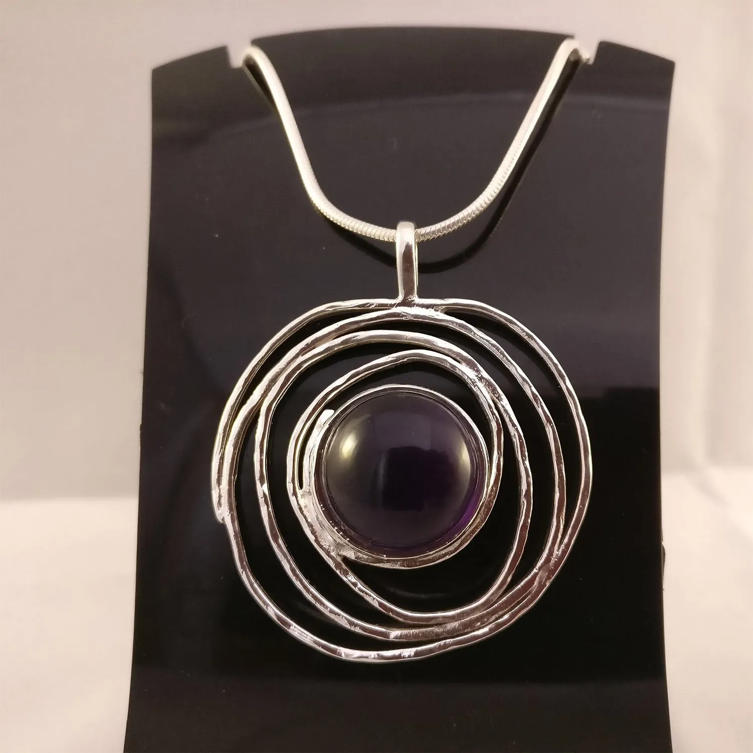 Amethyst in Hammered Spiral (925) Sterling Silver Pendant