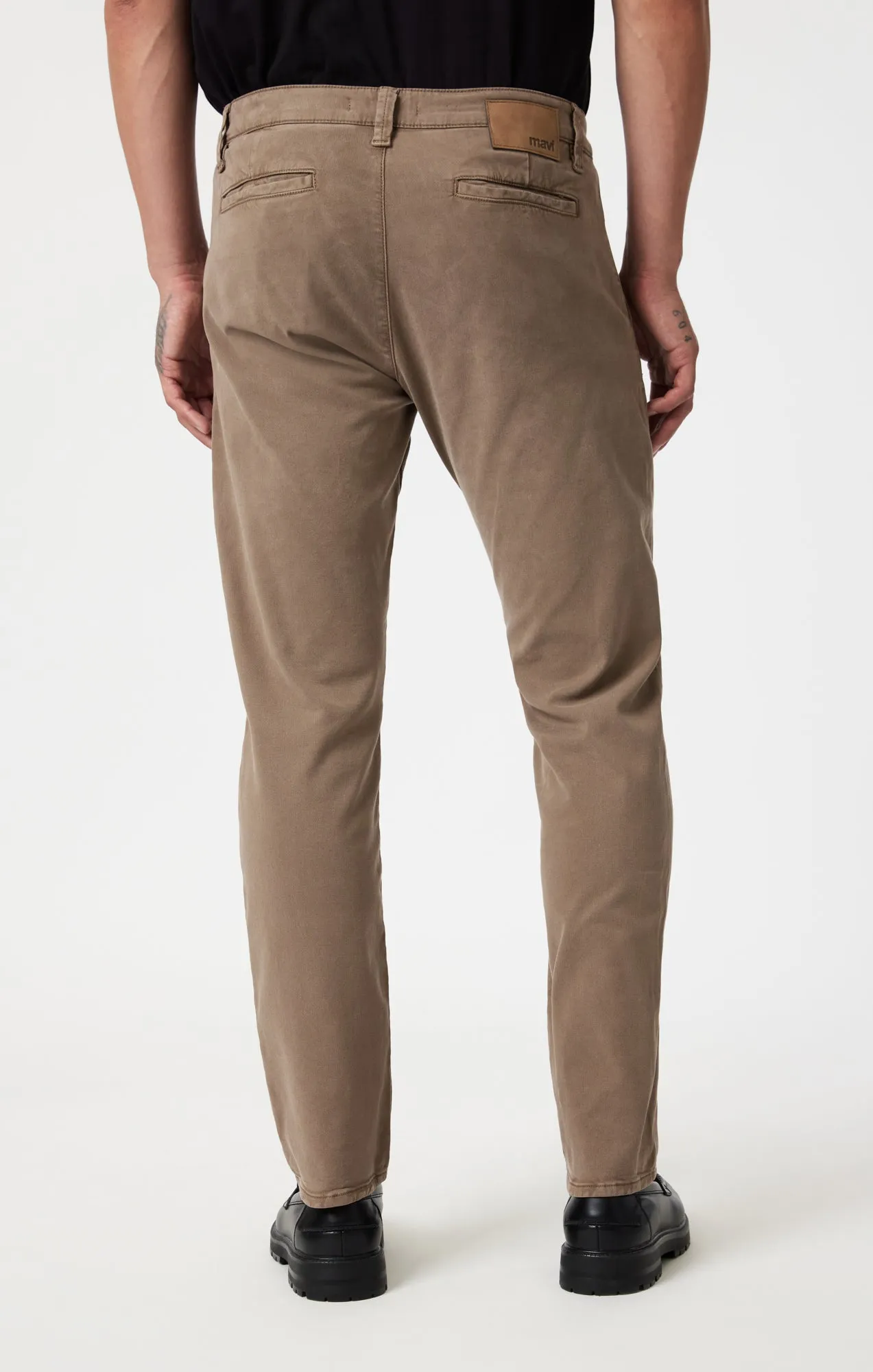 MILTON SLIM STRAIGHT CHINO IN TIMBER LUXE TWILL