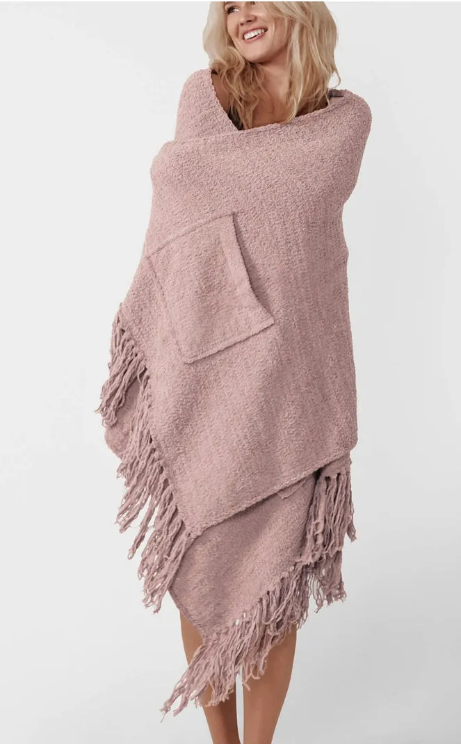 Snug Fringed Wrap