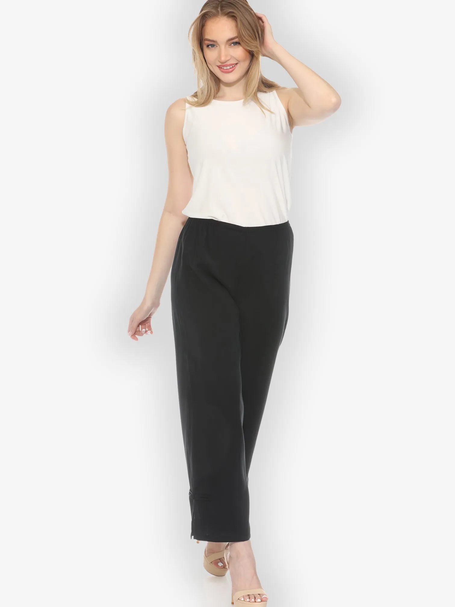 Solid Viscose Pant in Black